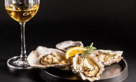 Best Oysters in Myrtle Beach: Top Spots for Fresh and Flavorful Shellfish